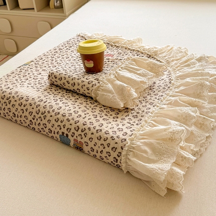 91家纺网 家纺一手货源 找家纺 （总）昊川 2025新款60支全棉双层纱酵素高温砂洗法式床盖