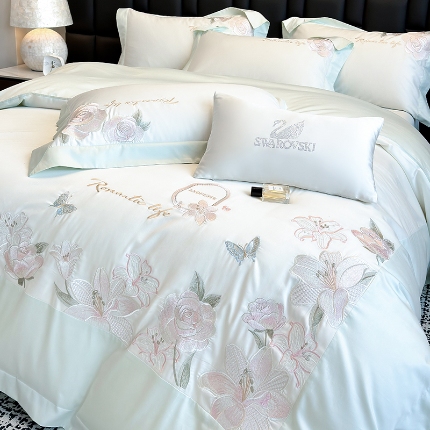 91家纺网 家纺一手货源 找家纺 春夏新品50*50S贡缎长绒棉刺绣四件套纯棉床单床笠高档礼盒装 白拼绿-百合-贡缎长绒棉