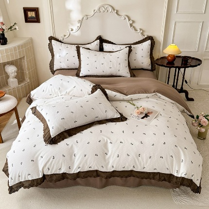 91家纺网 家纺一手货源 找家纺 （总）苏米娜家纺2025韩版复古花边针织棉双层纱四件套A类母婴级有氧双层纱针织棉亲肤小清新印花