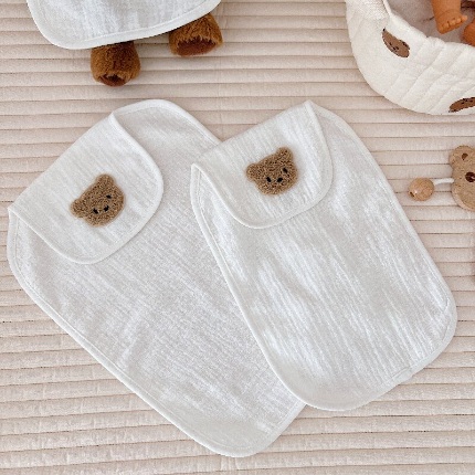 91家纺网 家纺一手货源 找家纺 （总）小熊全棉绉纱布婴儿吸汗巾幼儿园A类透气可爱宝宝儿童纯棉隔汗巾