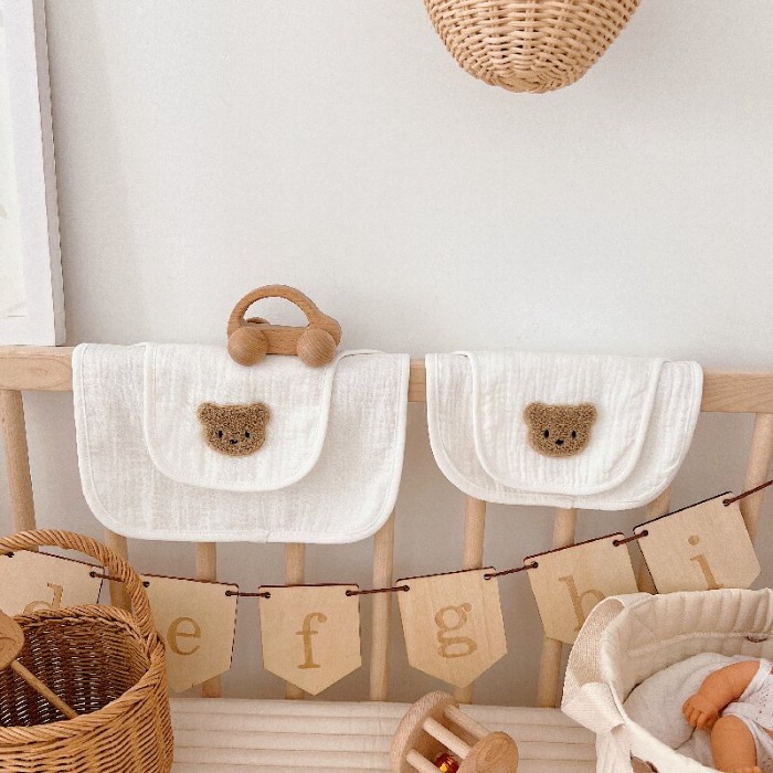 91家纺网 家纺一手货源 找家纺 （总）小熊全棉绉纱布婴儿吸汗巾幼儿园A类透气可爱宝宝儿童纯棉隔汗巾