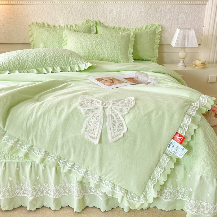 91家纺网 家纺一手货源 找家纺 2025韩版少女心法式公主风水洗棉蕾丝花边夏被床盖款四件套泡泡棉小竺棉凉蝴蝶结夏被床盖款四件套 蜜可儿-薄荷绿