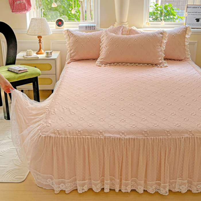 91家纺网 家纺一手货源 找家纺 （总）创爱家纺 2025新款3D提花冰豆豆床裙款凉席夏被四件套