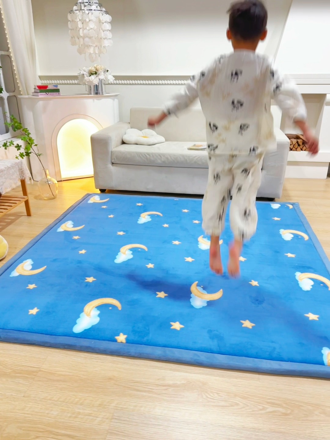 91家纺网 家纺一手货源 找家纺 玉清坊卡通牛奶绒榻榻米床垫地垫多功能垫子可定制任意尺寸 星空月