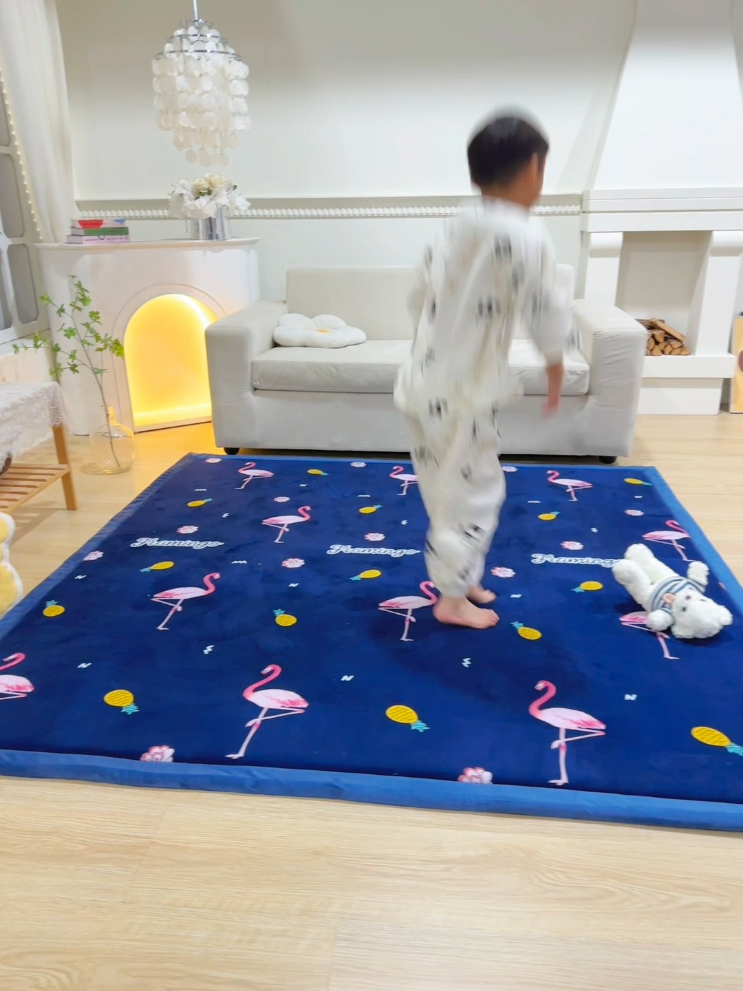 91家纺网 家纺一手货源 找家纺 玉清坊卡通牛奶绒榻榻米床垫地垫多功能垫子可定制任意尺寸 火烈鸟