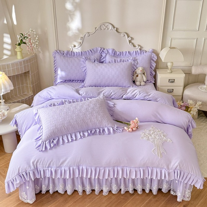 91家纺网 家纺一手货源 找家纺 漫布云家纺2025春夏新品韩版甜美公主风超柔水洗棉床盖四件套刺绣针织棉双层纱纯棉棉麻全棉少女心夹棉床裙款夏被款床盖 花夕-梦幻紫 