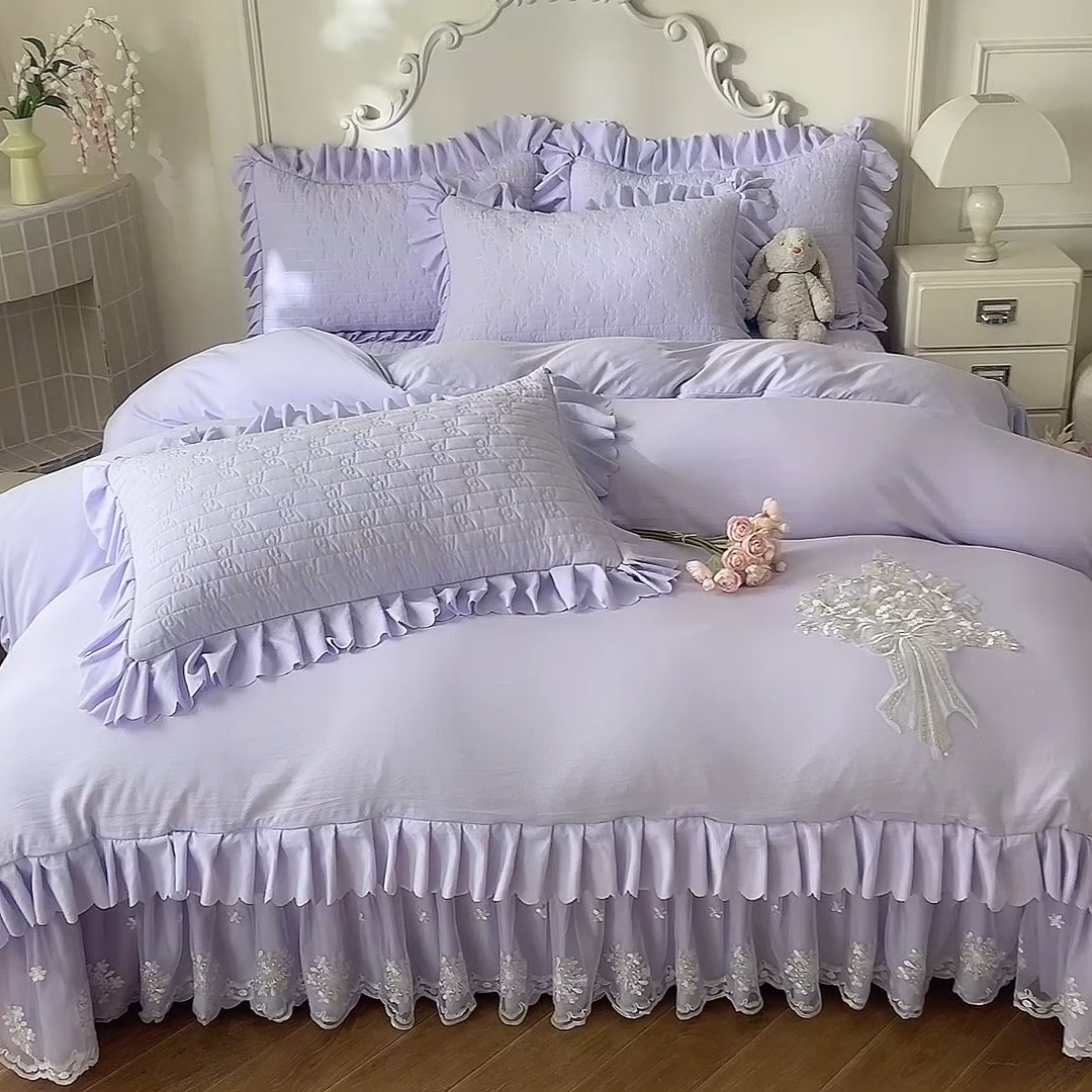 91家纺网 家纺一手货源 找家纺 漫布云家纺2025春夏新品韩版甜美公主风超柔水洗棉床盖四件套刺绣针织棉双层纱纯棉棉麻全棉少女心夹棉床裙款夏被款床盖 花夕-梦幻紫 