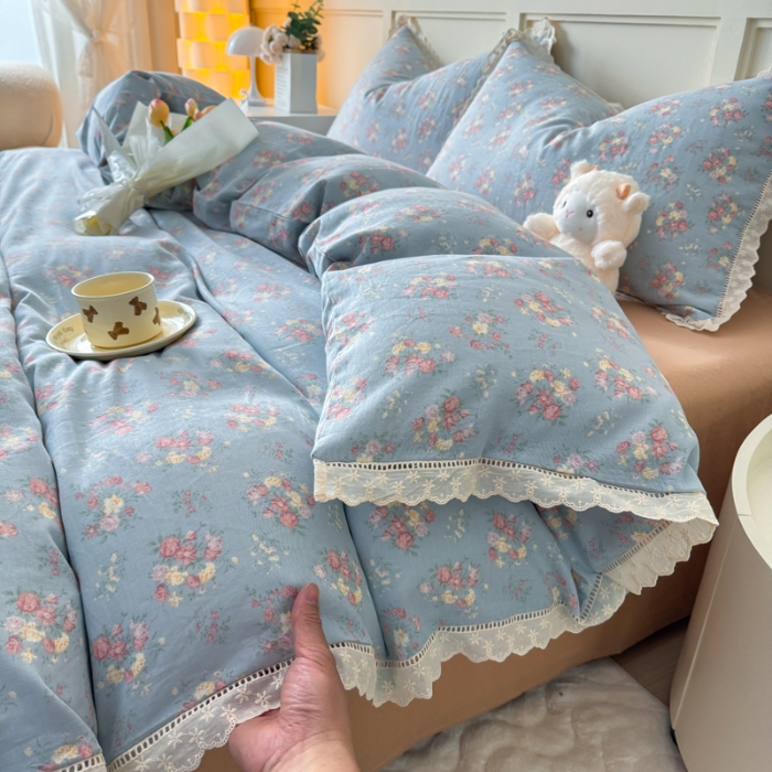 91家纺网 家纺一手货源 找家纺 【苏东来】2025韩版蕾丝花边纯棉全棉双层纱四件套全棉纯棉小碎花印花四件套小清新公主风韩系皱皱纱花边四件套针织棉四件套件 邂逅