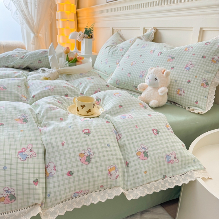 91家纺网 家纺一手货源 找家纺 【苏东来】2025韩版蕾丝花边纯棉全棉双层纱四件套全棉纯棉小碎花印花四件套小清新公主风韩系皱皱纱花边四件套针织棉四件套件 甜心小兔绿