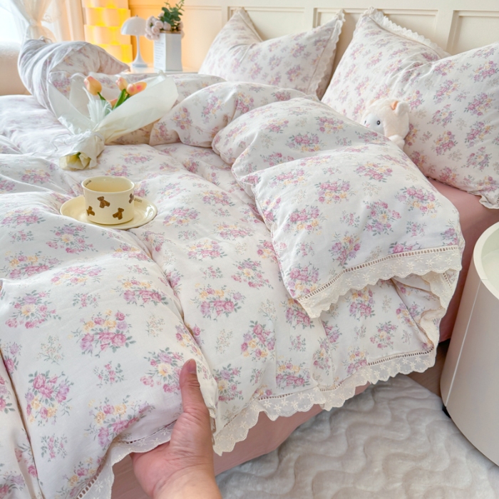 91家纺网 家纺一手货源 找家纺 【苏东来】2025韩版蕾丝花边纯棉全棉双层纱四件套全棉纯棉小碎花印花四件套小清新公主风韩系皱皱纱花边四件套针织棉四件套件 白茶