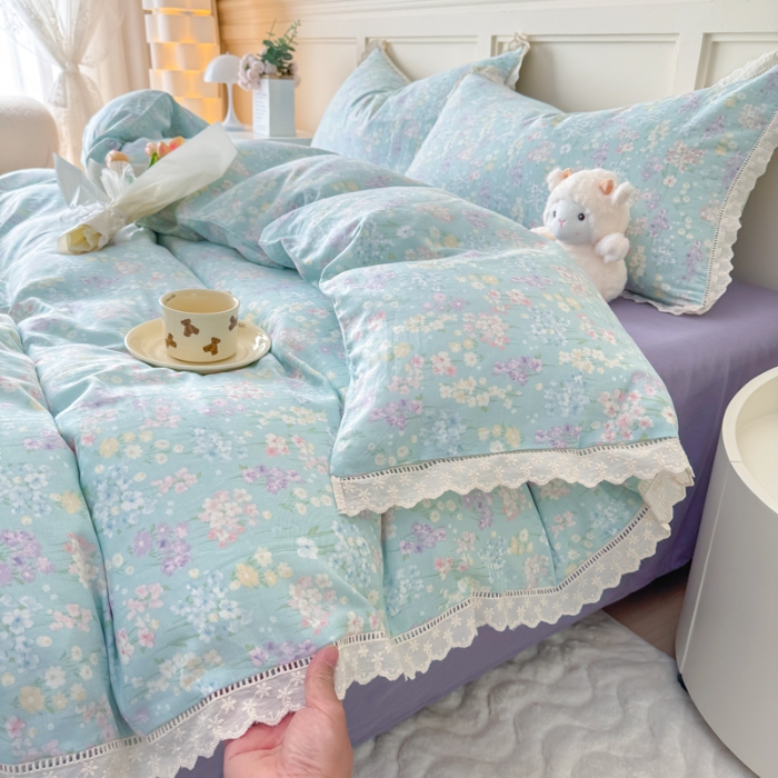 91家纺网 家纺一手货源 找家纺 【苏东来】2025韩版蕾丝花边纯棉全棉双层纱四件套全棉纯棉小碎花印花四件套小清新公主风韩系皱皱纱花边四件套针织棉四件套件 薰衣草