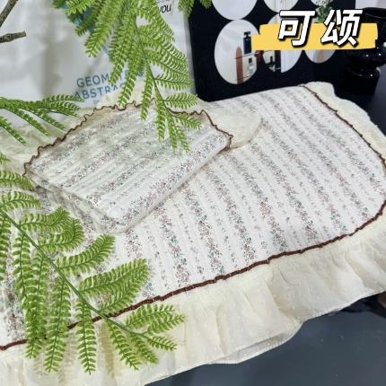 91家纺网 家纺一手货源 找家纺 （总）纯棉床盖被套255×230小香风法式全棉床裙花边夹棉床盖+枕套×2