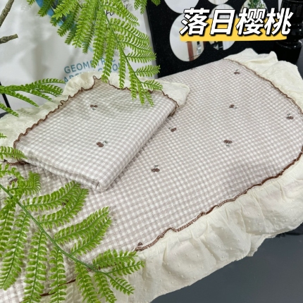 91家纺网 家纺一手货源 找家纺 （总）纯棉床盖被套255×230小香风法式全棉床裙花边夹棉床盖+枕套×2