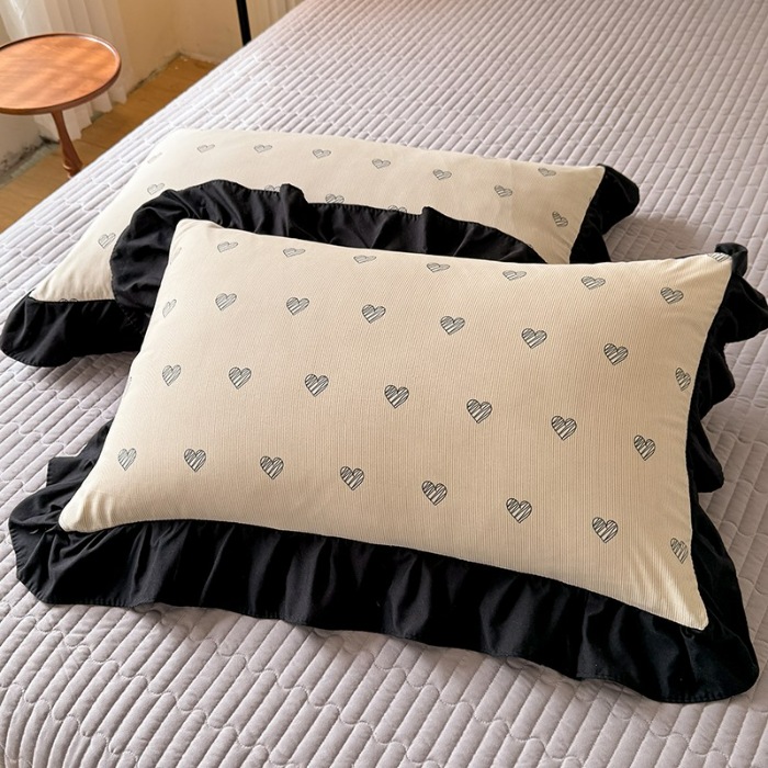 91家纺网 家纺一手货源 找家纺 漫布云家纺法式A类母婴级针织双层纱床盖款四件套赫本风全棉纯棉麻泡泡棉小竺棉超柔水洗棉床单床盖款 赫本风-爱心 