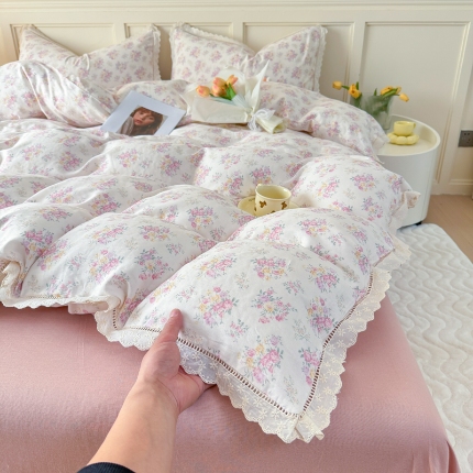 91家纺网 家纺一手货源 找家纺 （总） 【苏东来】2025韩版蕾丝花边纯棉全棉双层纱四件套全棉纯棉小碎花印花四件套小清新公主风韩系皱皱纱花边四件套针织棉四件套件