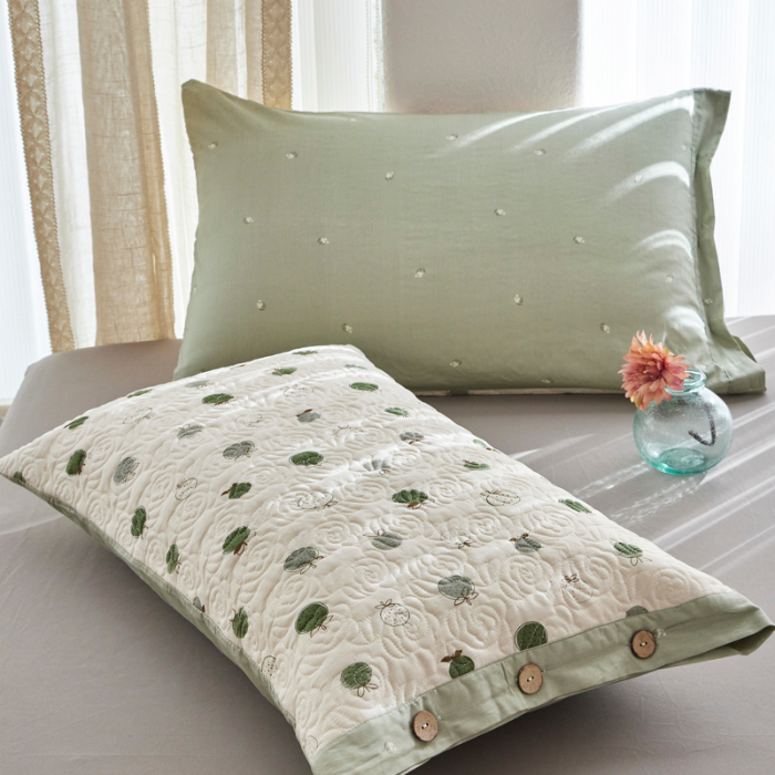 91家纺网 家纺一手货源 找家纺 （总）爱港家纺 2025新款全棉绗缝夹棉双面枕套 枕头套 四季款 隔汗隔脏