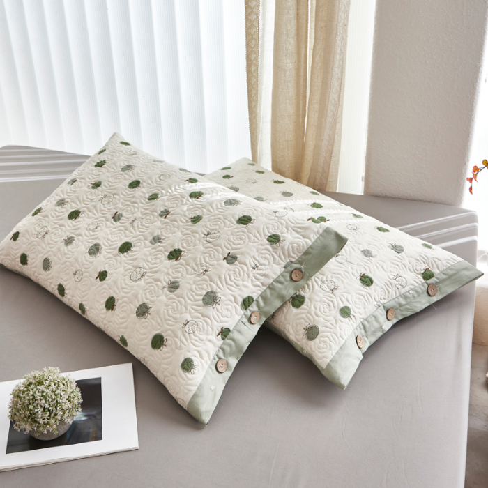 91家纺网 家纺一手货源 找家纺 （总）爱港家纺 2025新款全棉绗缝夹棉双面枕套 枕头套 四季款 隔汗隔脏