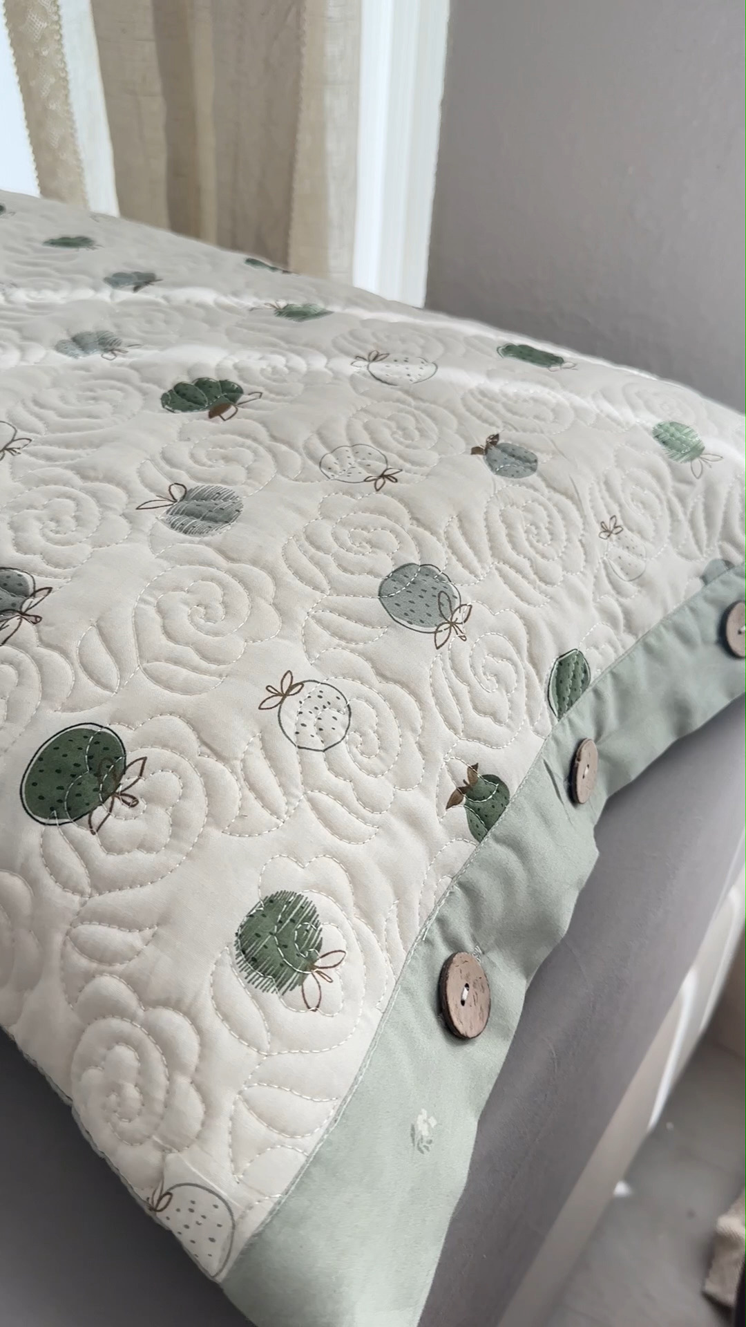 91家纺网 家纺一手货源 找家纺 （总）爱港家纺 2025新款全棉绗缝夹棉双面枕套 枕头套 四季款 隔汗隔脏