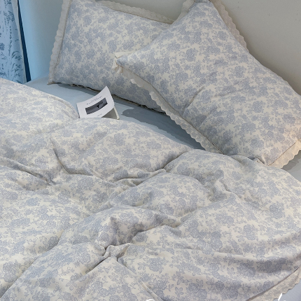 91家纺网 家纺一手货源 找家纺 （总）荣轩2025新款全棉双层纱镂空花边工艺款四件套（铺床版）