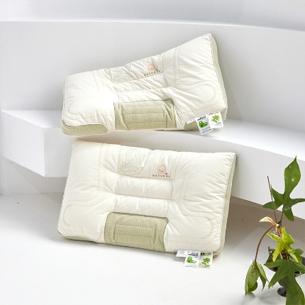 91家纺网 家纺一手货源 找家纺 （总）2025新款 全棉草本护颈枕芯 植物按摩竹片舒睡保健枕头