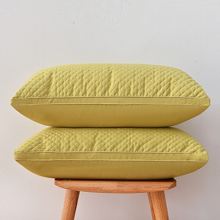 91家纺网 家纺一手货源 找家纺 （总）兴丝露枕芯 小方格夹棉绗绣枕 羽丝枕 羽丝绒枕芯 舒适枕 中高枕成人枕头