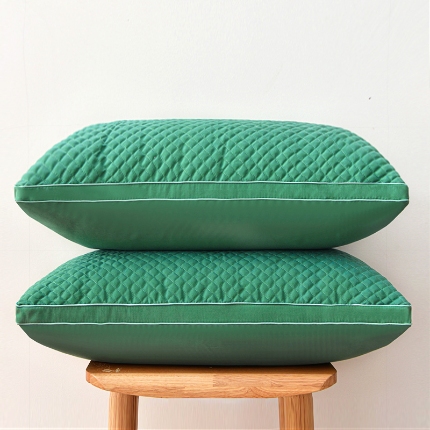 91家纺网 家纺一手货源 找家纺 （总）兴丝露枕芯 小方格夹棉绗绣枕 羽丝枕 羽丝绒枕芯 舒适枕 中高枕成人枕头