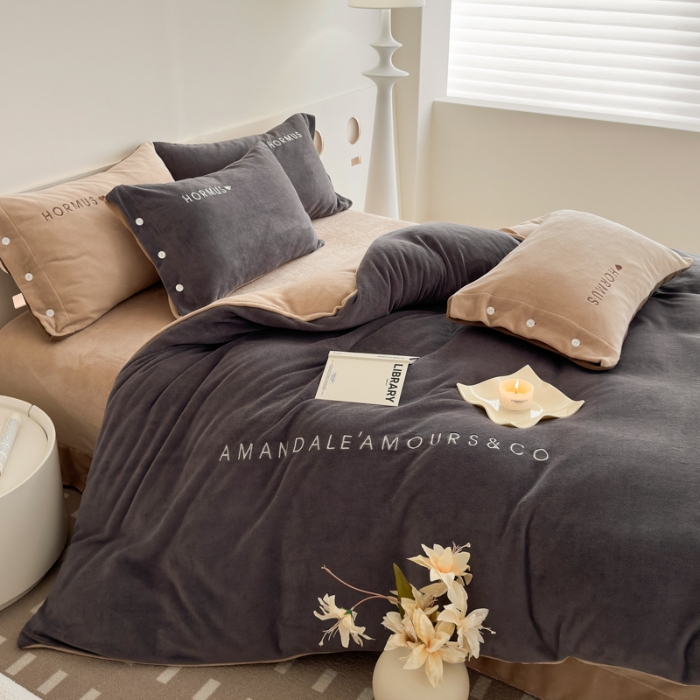 91家纺网 家纺一手货源 找家纺 梵星摄影  简约绒类拍摄赏析