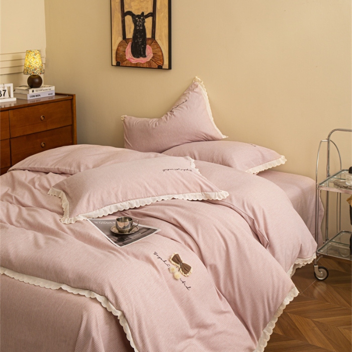 91家纺网 家纺一手货源 找家纺 （总）庭笙 2025新款无印.色织条纹少女韩式小花边简约条纹四件套