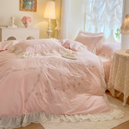 91家纺网 家纺一手货源 找家纺 （总）亲亲公主 2025新款全棉绣花+蕾丝双层花边四件套-奶油玫瑰