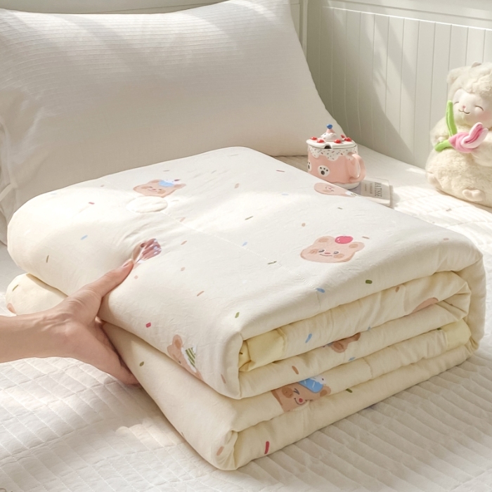 91家纺网 家纺一手货源 找家纺 好睡棉 2025新款柔软裸睡级水洗棉夏被新疆棉花被夏凉被空调被被子 奶油小熊