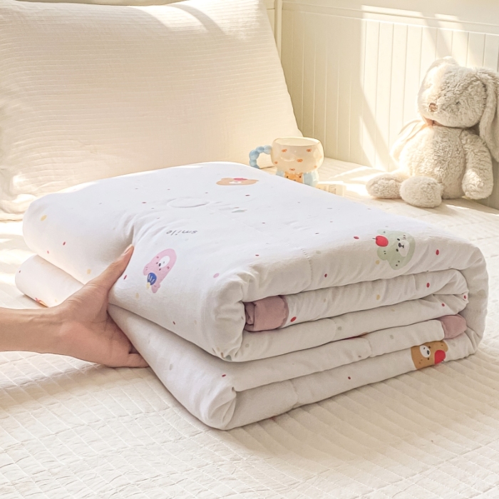91家纺网 家纺一手货源 找家纺 好睡棉 2025新款柔软裸睡级水洗棉夏被新疆棉花被夏凉被空调被被子 温暖小熊