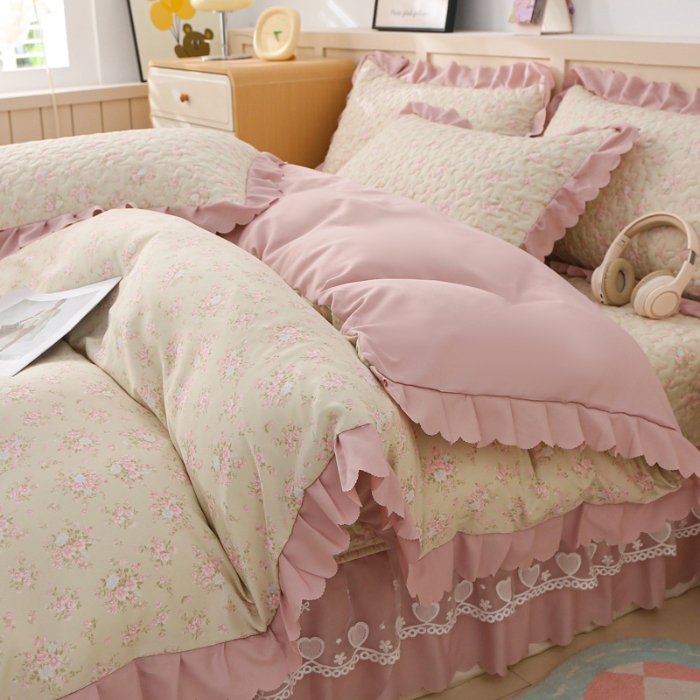 91家纺网 家纺一手货源 找家纺 2025新款针织棉双层纱床盖四件套蕾丝床盖三件套夏被床盖四件套 云山沐晚