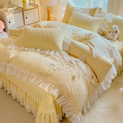 91家纺网 家纺一手货源 找家纺 苏米娜家纺2025春夏新品韩版甜美公主风全棉双层纱水洗棉床盖四件套刺绣针织棉双层纱纯棉棉麻全棉少女心夹棉床裙款夏被款床盖四件套 幻蝶-梦幻紫