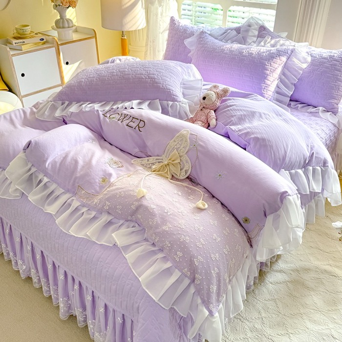 91家纺网 家纺一手货源 找家纺 苏米娜家纺2025春夏新品韩版甜美公主风全棉双层纱水洗棉床盖四件套刺绣针织棉双层纱纯棉棉麻全棉少女心夹棉床裙款夏被款床盖四件套 幻蝶-梦幻紫