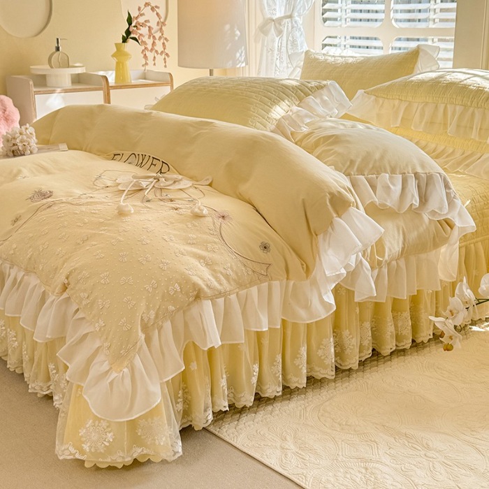 91家纺网 家纺一手货源 找家纺 苏米娜家纺2025春夏新品韩版甜美公主风全棉双层纱水洗棉床盖四件套刺绣针织棉双层纱纯棉棉麻全棉少女心夹棉床裙款夏被款床盖四件套 幻蝶-嫩黄