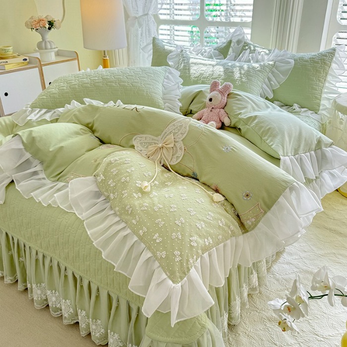 91家纺网 家纺一手货源 找家纺 苏米娜家纺2025春夏新品韩版甜美公主风全棉双层纱水洗棉床盖四件套刺绣针织棉双层纱纯棉棉麻全棉少女心夹棉床裙款夏被款床盖四件套 幻蝶-嫩芽绿