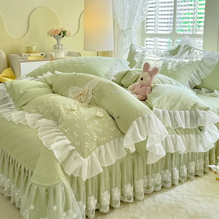 91家纺网 家纺一手货源 找家纺 苏米娜家纺2025春夏新品韩版甜美公主风全棉双层纱水洗棉床盖四件套刺绣针织棉双层纱纯棉棉麻全棉少女心夹棉床裙款夏被款床盖四件套 幻蝶-嫩芽绿