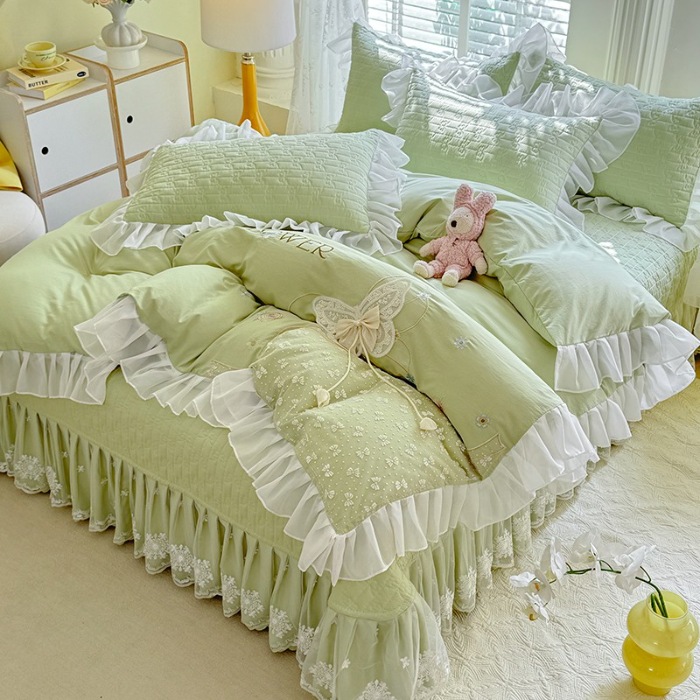 91家纺网 家纺一手货源 找家纺 苏米娜家纺2025春夏新品韩版甜美公主风全棉双层纱水洗棉床盖四件套刺绣针织棉双层纱纯棉棉麻全棉少女心夹棉床裙款夏被款床盖四件套 幻蝶-嫩芽绿