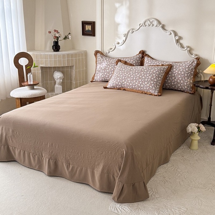 91家纺网 家纺一手货源 找家纺 苏米娜家纺2025春夏新款韩版复古花边A类有氧针织棉双层纱四件套纯棉麻泡泡棉小竺棉四件套法式赫本风水洗棉床盖款四件套 莱茵花园