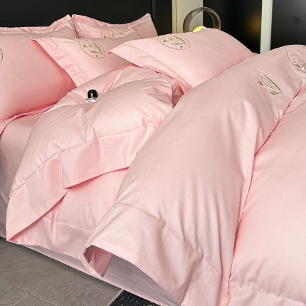 91家纺网 家纺一手货源 找家纺 （总）（控价）2025新款 专版花型 高克重A类 全棉长绒棉满屏重工刺绣四件套-铃兰物语