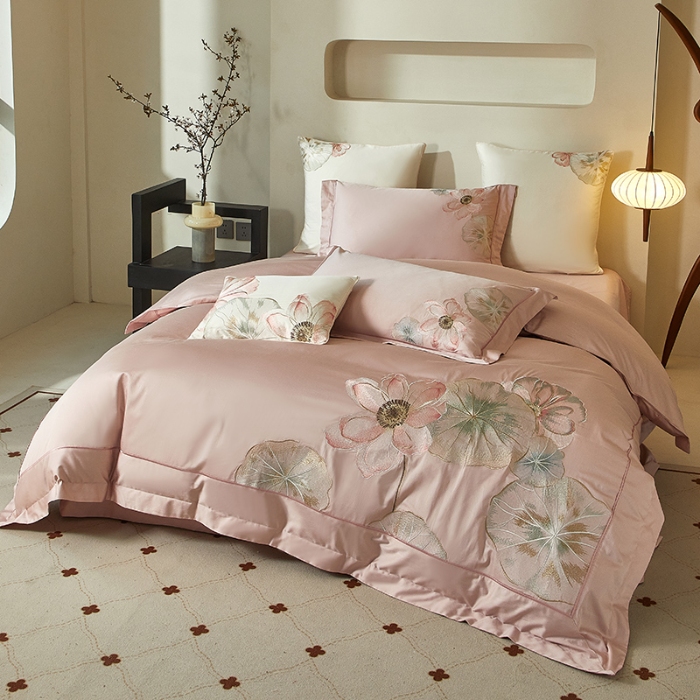 91家纺网 家纺一手货源 找家纺 【2025】50支50S长绒棉刺绣四件套新中式工艺款 荷塘月色粉 控价478-498元