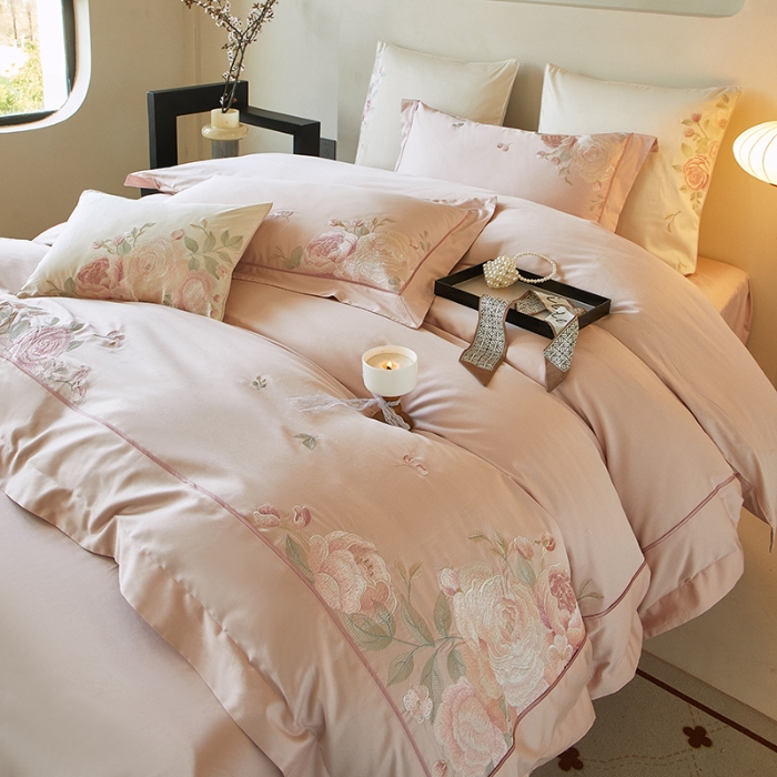 91家纺网 家纺一手货源 找家纺 【2025】50支50S长绒棉刺绣四件套新中式工艺款 温馨满园粉玉 控价478-498元