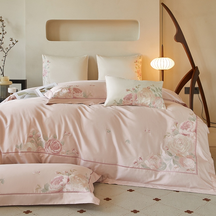 91家纺网 家纺一手货源 找家纺 【2025】50支50S长绒棉刺绣四件套新中式工艺款 温馨满园粉玉 控价478-498元