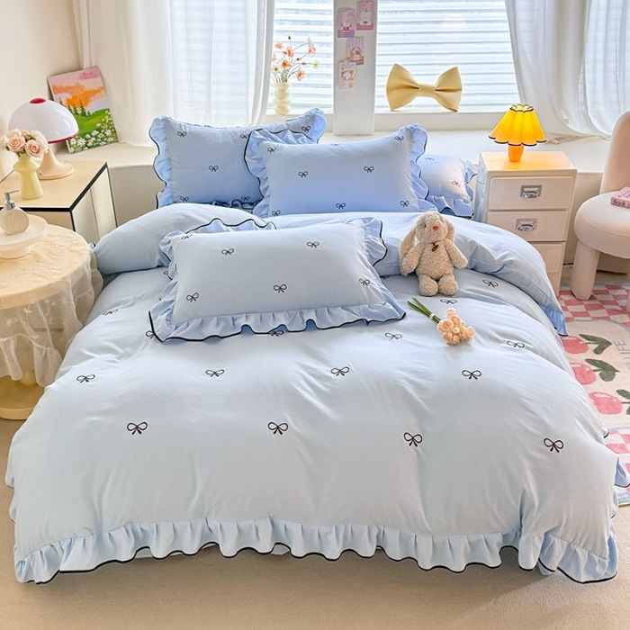 91家纺网 家纺一手货源 找家纺 苏米娜家纺2025春夏新品韩版花边款水洗棉四件套A类母婴级针织双层纱蝴蝶结绣花纯棉全棉床裙款四件套小香风 蝶儿飞飞-婴儿蓝