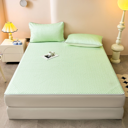 91家纺网 家纺一手货源 找家纺 湘之帛 2025新款凉感纯色豆豆席凉席系列青柠绿基础款