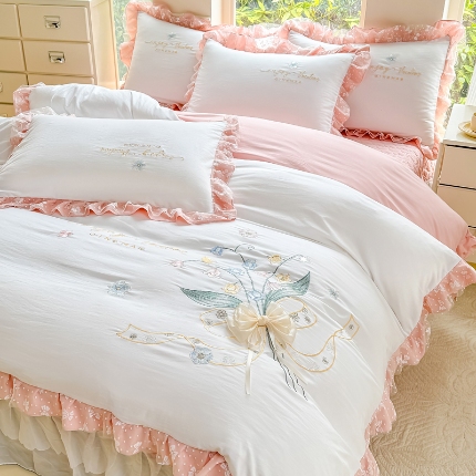 91家纺网 家纺一手货源 找家纺 （总）2025新款A类糯小棉床盖款床单款刺绣四件套 公主风立体花花边被套枕套