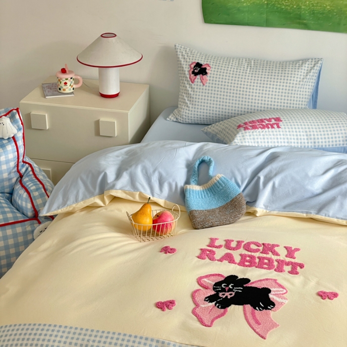 91家纺网 家纺一手货源 找家纺 左视觉  小清新化纤套件拍摄赏析