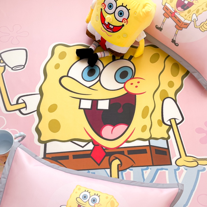 91家纺网 家纺一手货源 找家纺 金爱家 2025新款冰丝凉席海绵宝宝 冰丝-爱喝海绵宝宝粉