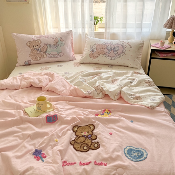 91家纺网 家纺一手货源 找家纺 左视觉  小清新卡通被子拍摄赏析