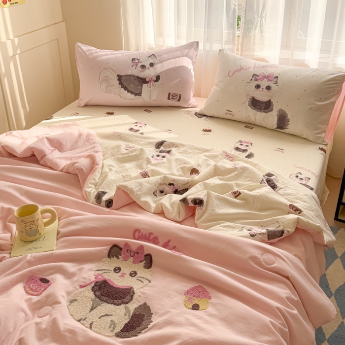 91家纺网 家纺一手货源 找家纺 左视觉  小清新卡通被子拍摄赏析